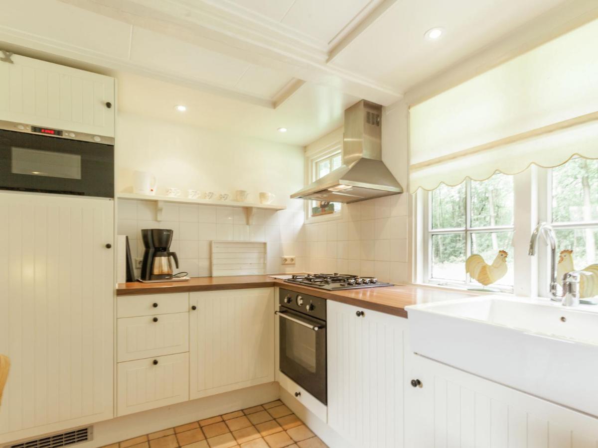 Cozy Holiday Home near Forest in Baarn Buitenkant foto