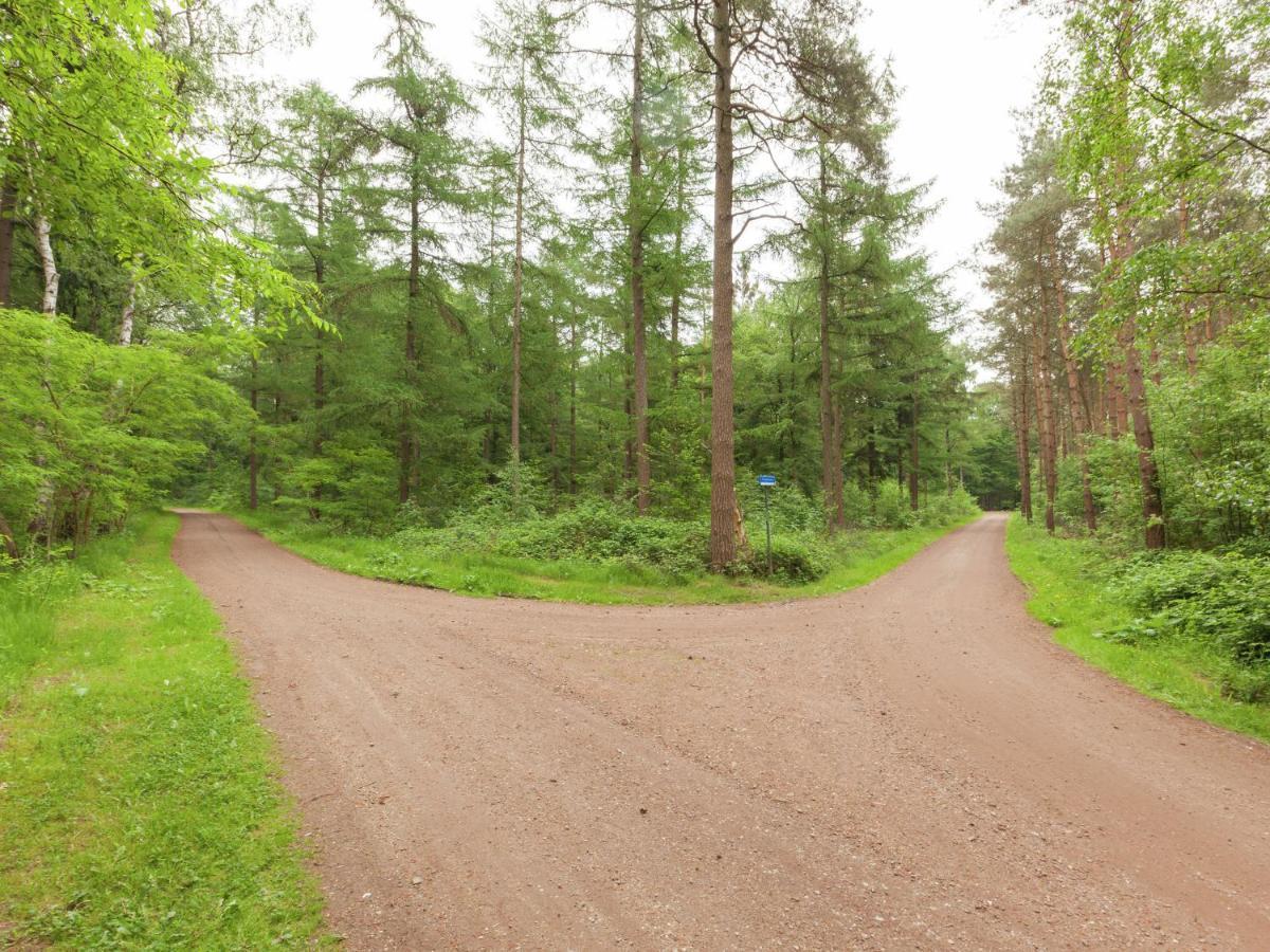 Cozy Holiday Home near Forest in Baarn Buitenkant foto